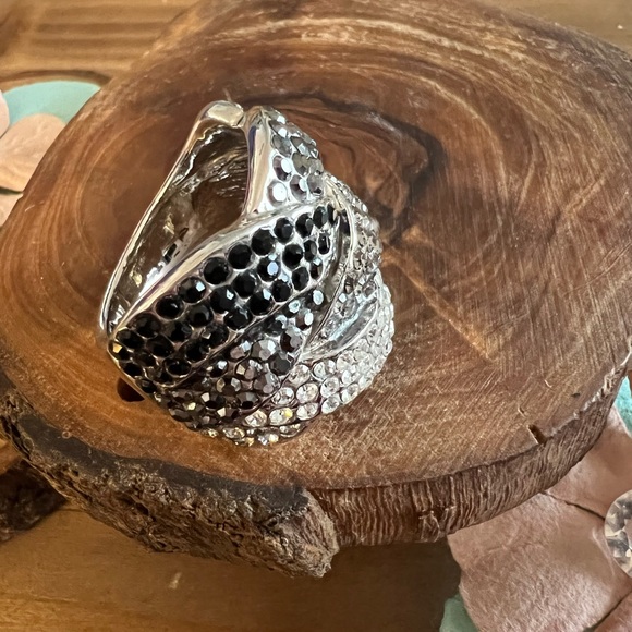 Ring. Lia Sophia - Picture 2 of 4